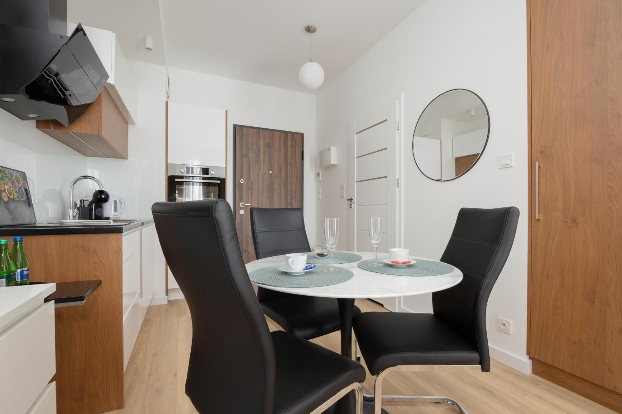Apartament Sarmacka 27 2 - Medicover/paley Warszawa